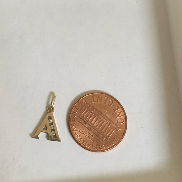 Letter “A” 10 kt gold charm/pendant - Picture 2 of 4